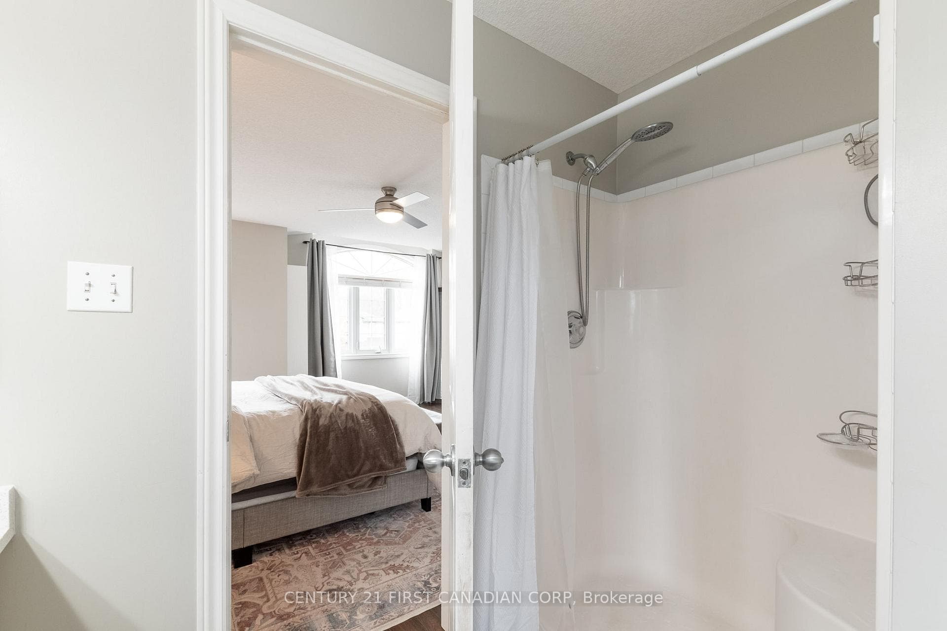 940 Blythwood Road photo 21