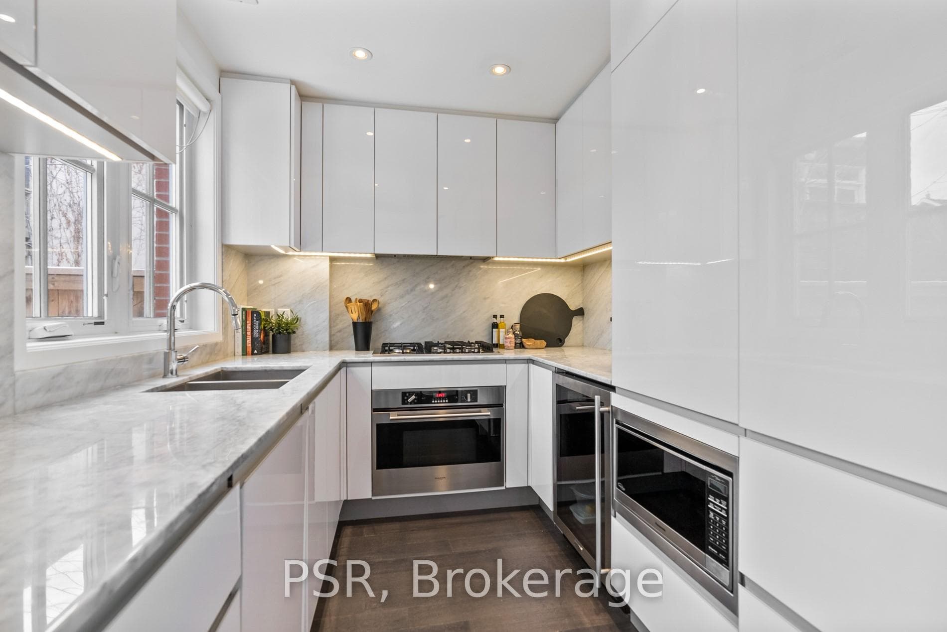 379 Madison Avenue Unit TH #4 photo 8