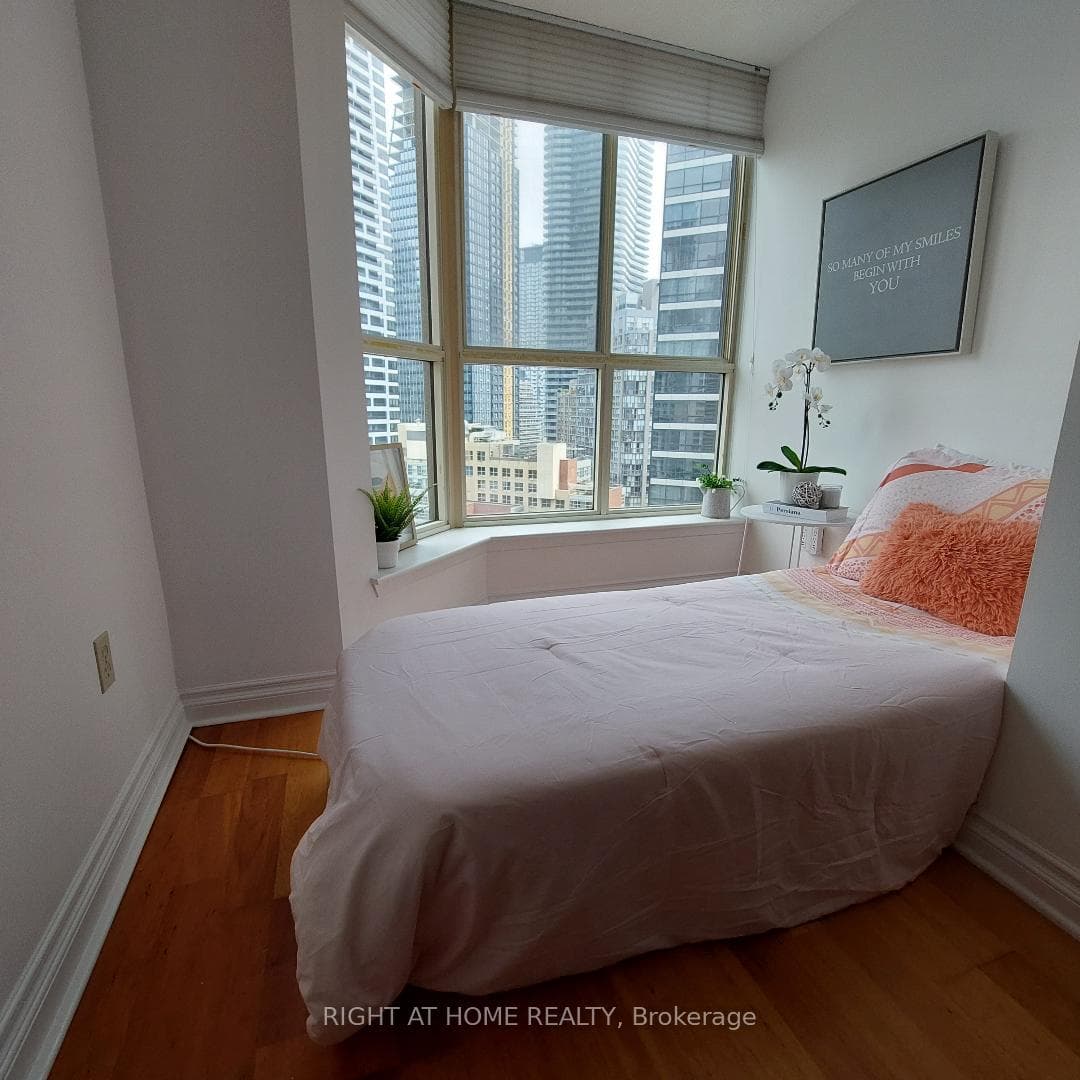 44 St Joseph Street Unit 2108 photo 20