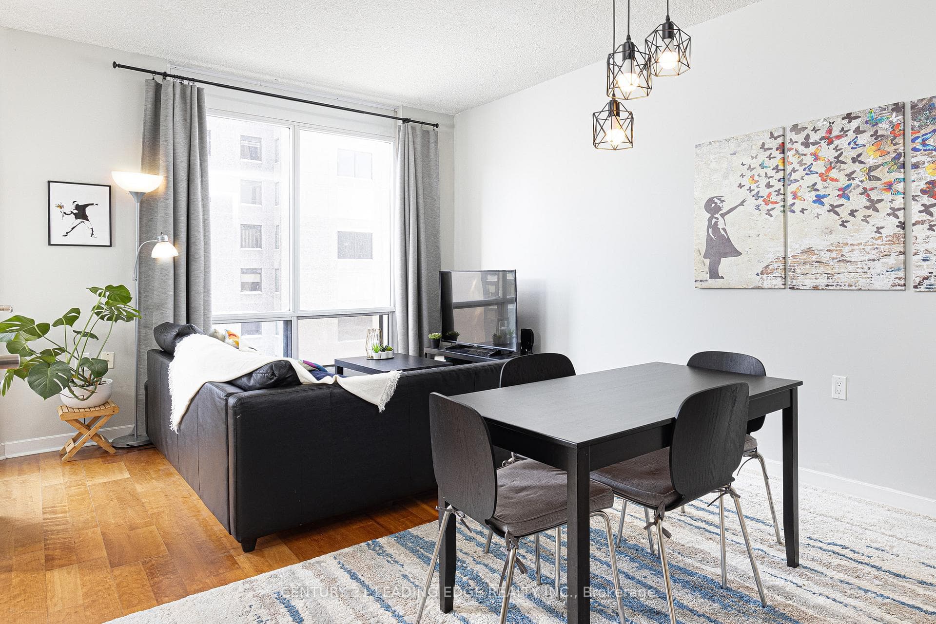 85 Bloor Street Unit 1413 photo 9