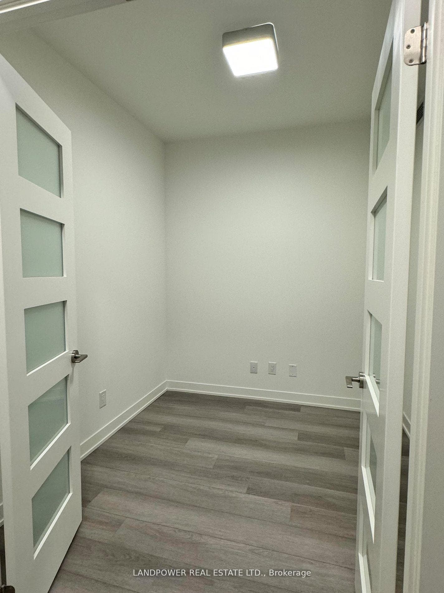 8119 Birchmount Road Unit 604 photo 9
