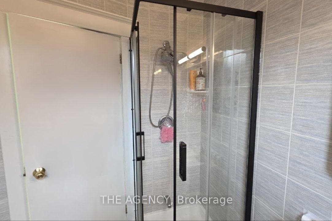 Shower stall