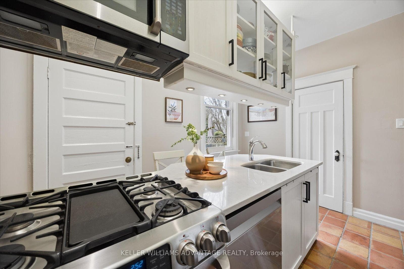 274 Waverley Road photo 15