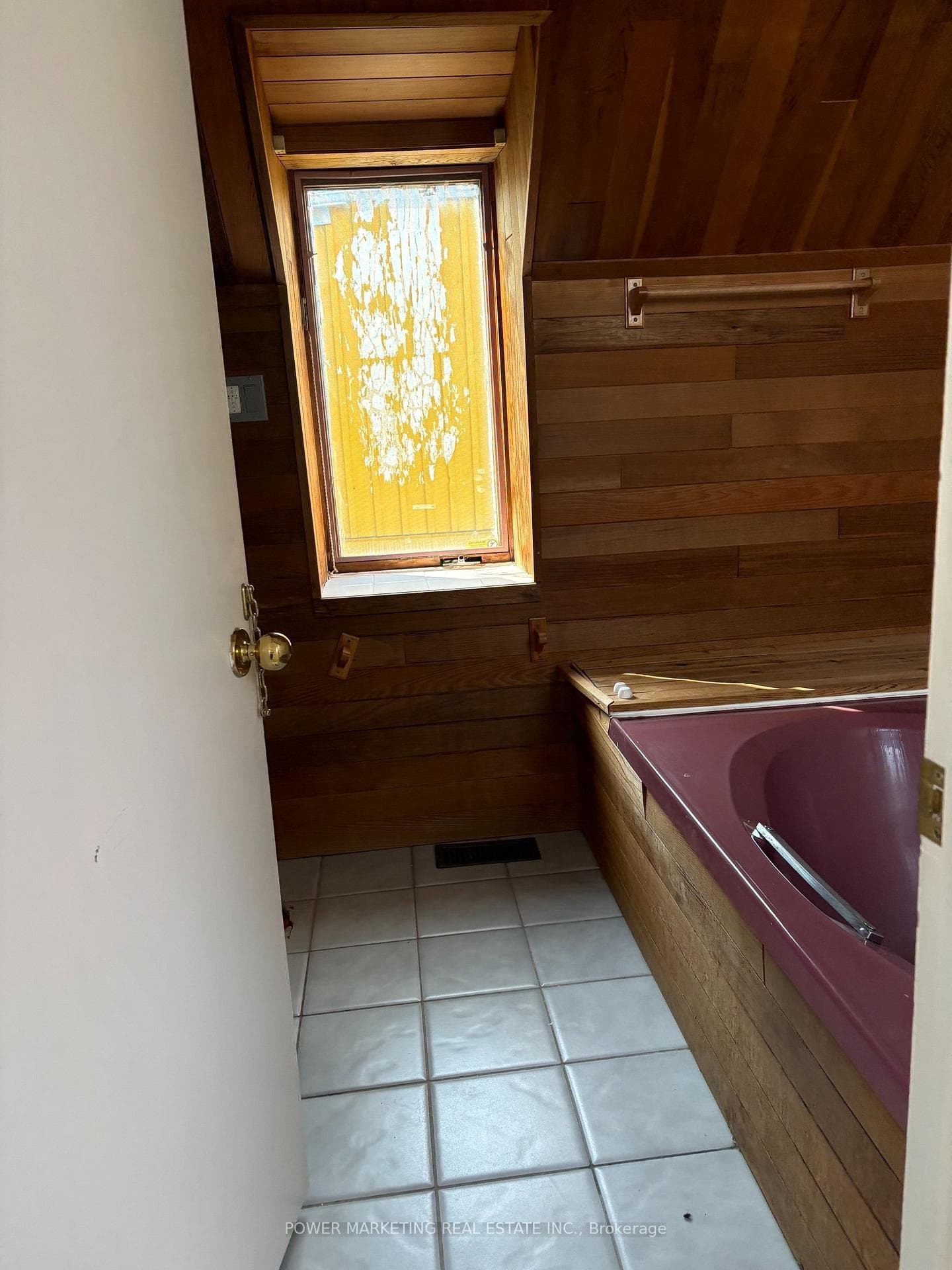 35 PINHEY Street photo 4