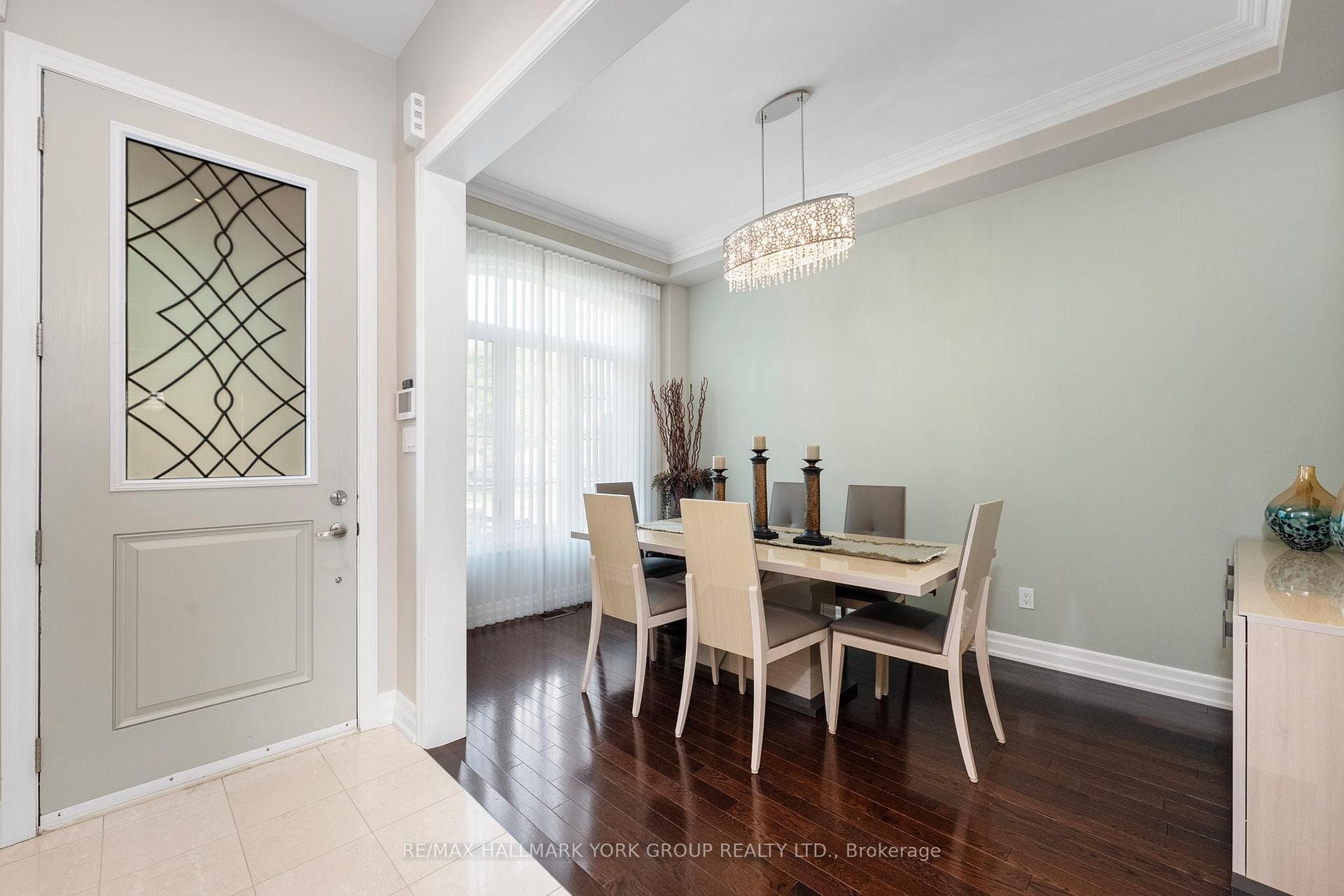 45 Robert Berry Crescent photo 7