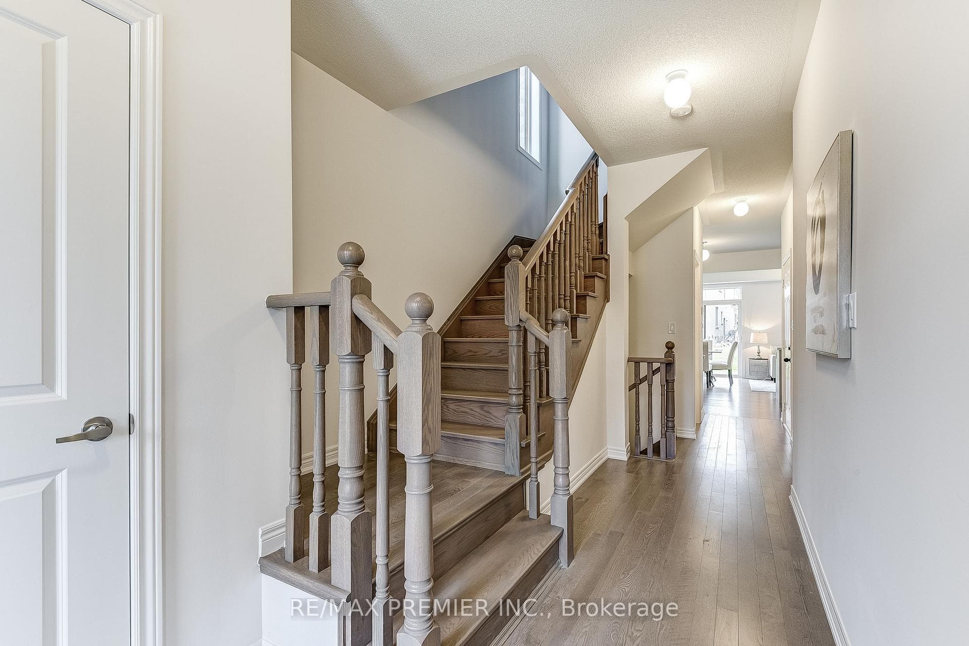 120 Armilia Place photo 9