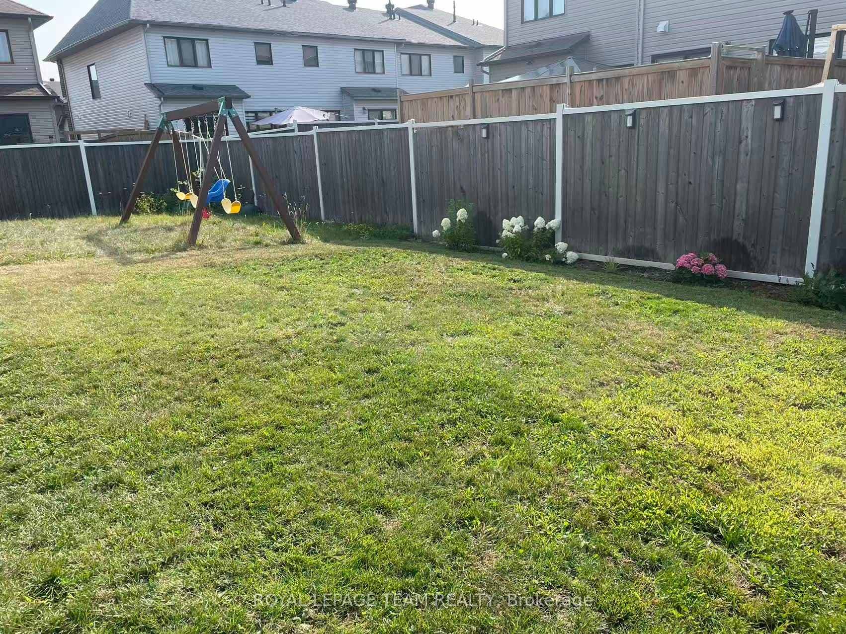 526 PAINE Avenue photo 39
