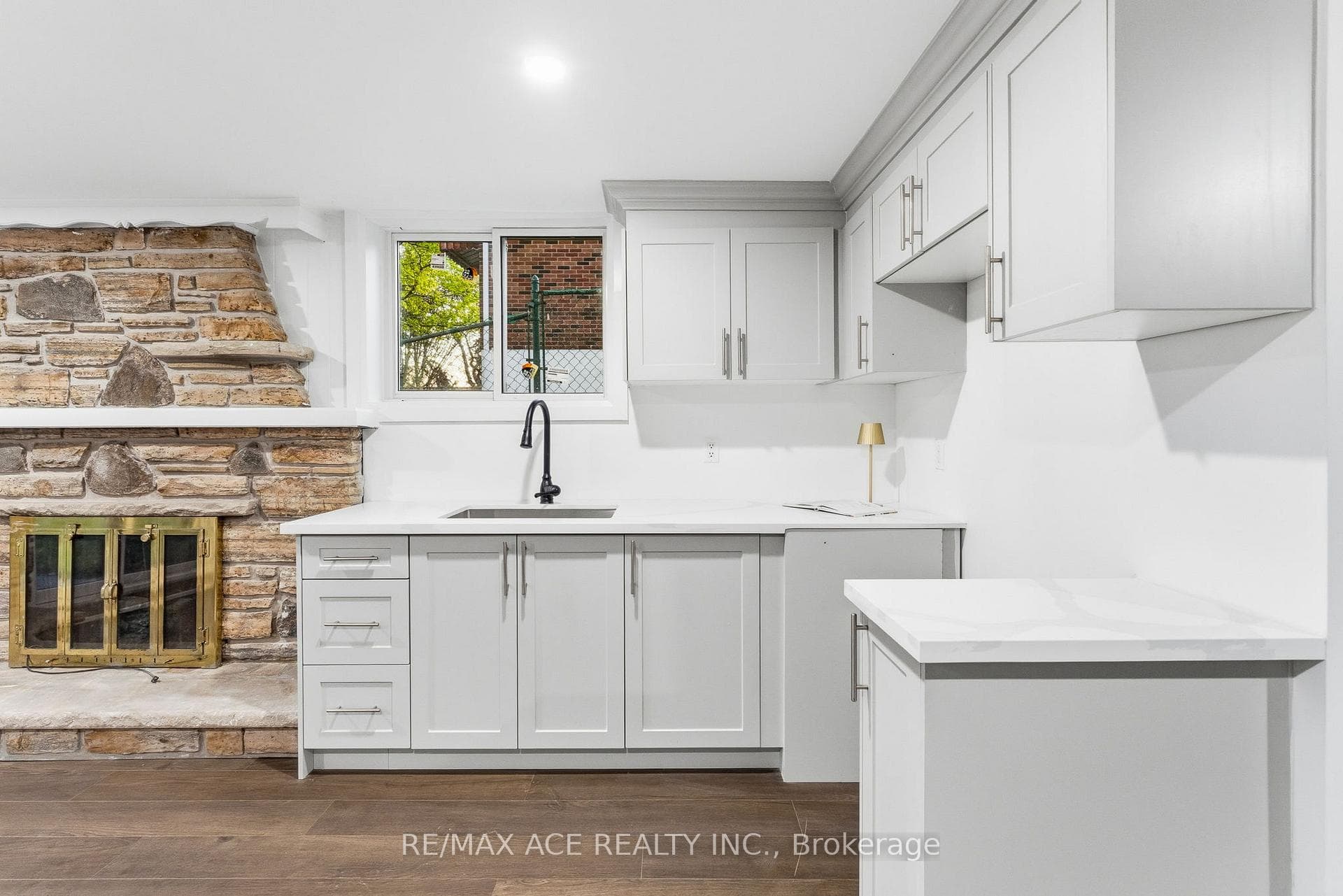 399 Lawson Road photo 33