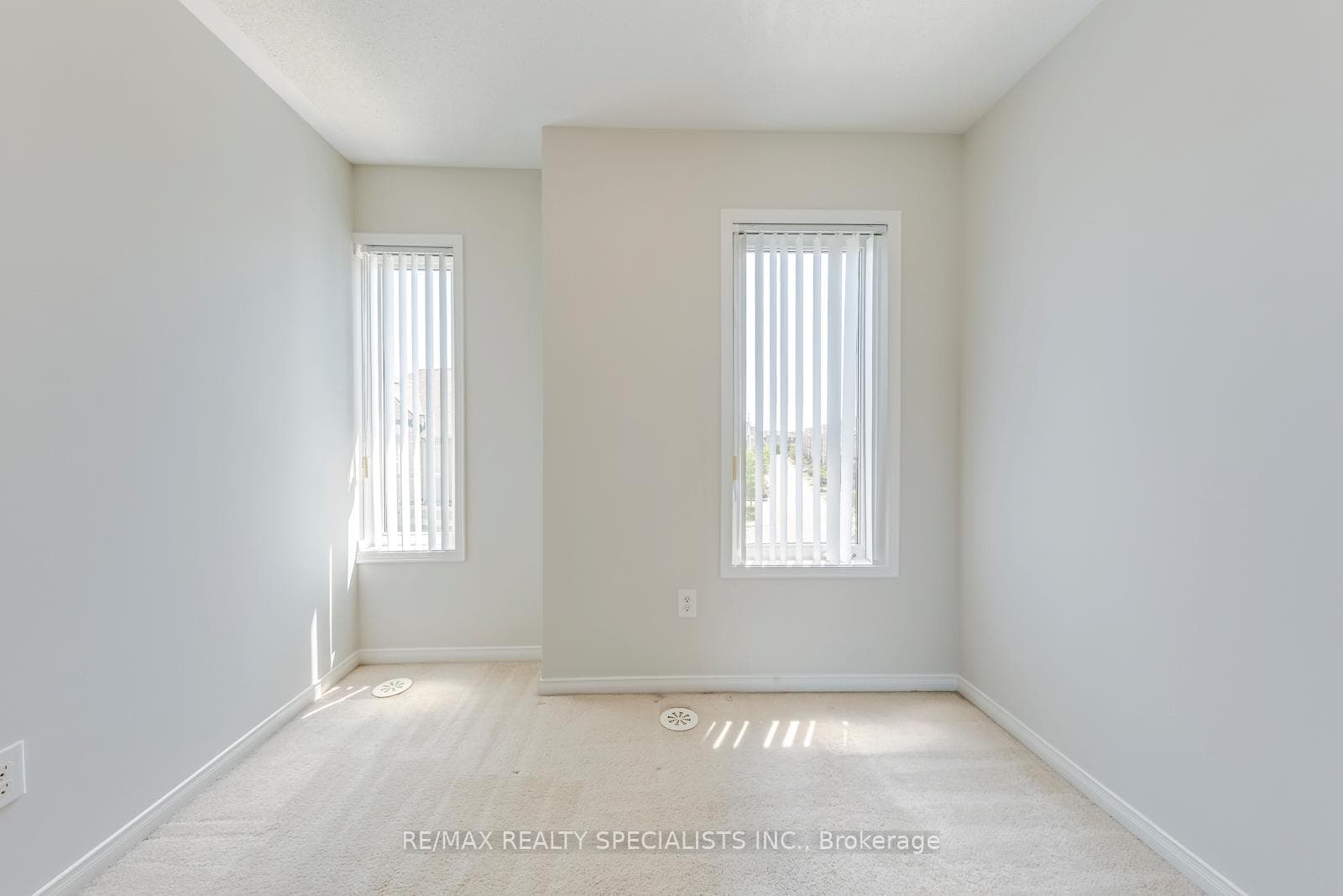3050 Erin Centre Boulevard Unit 192 photo 24