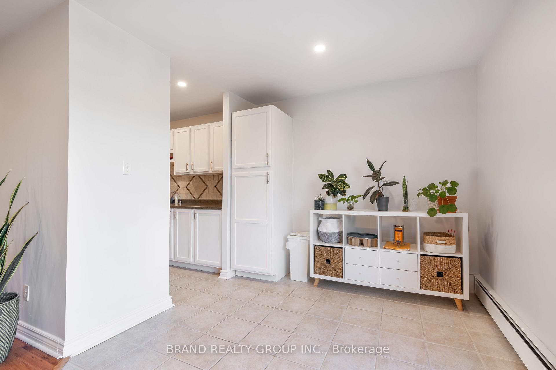 925 10th Avenue Unit 304 photo 17