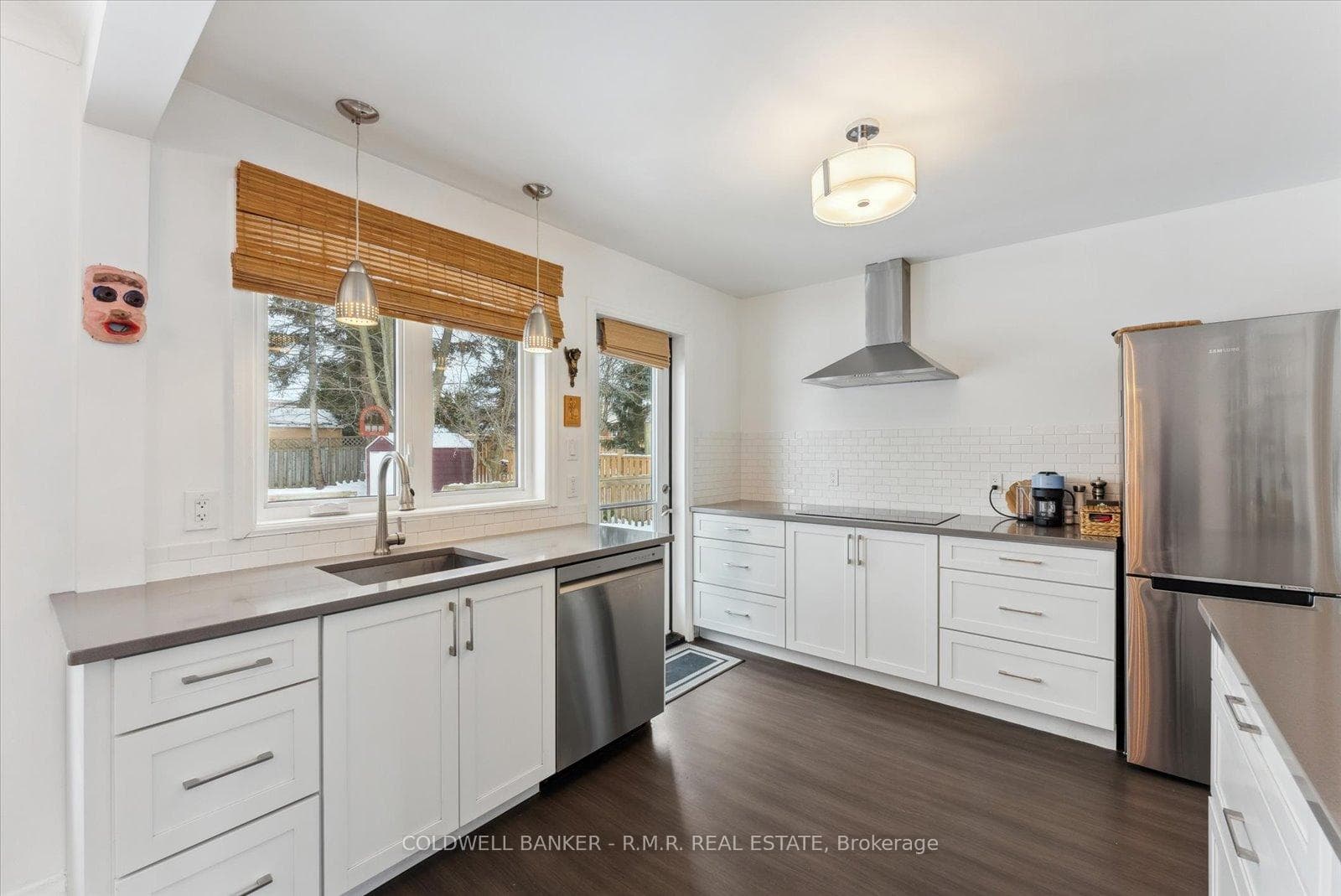 455 Harden Street photo 12