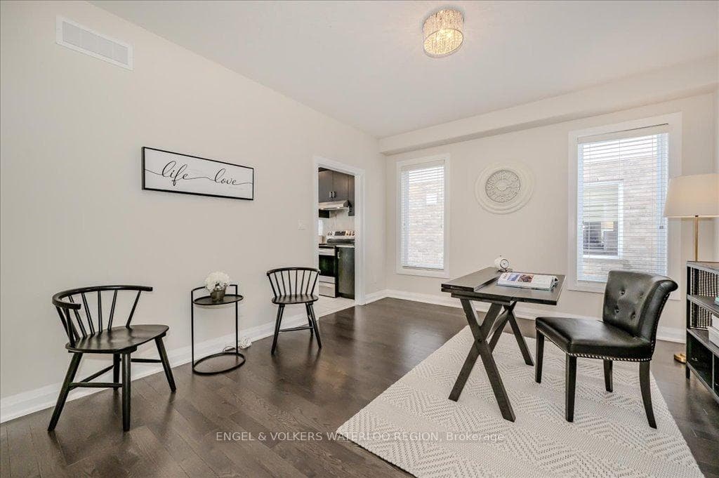 913 Redtail Court photo 23