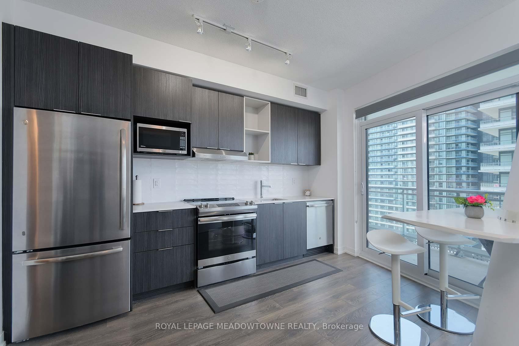 2520 Eglinton Avenue Unit 1205 photo 10