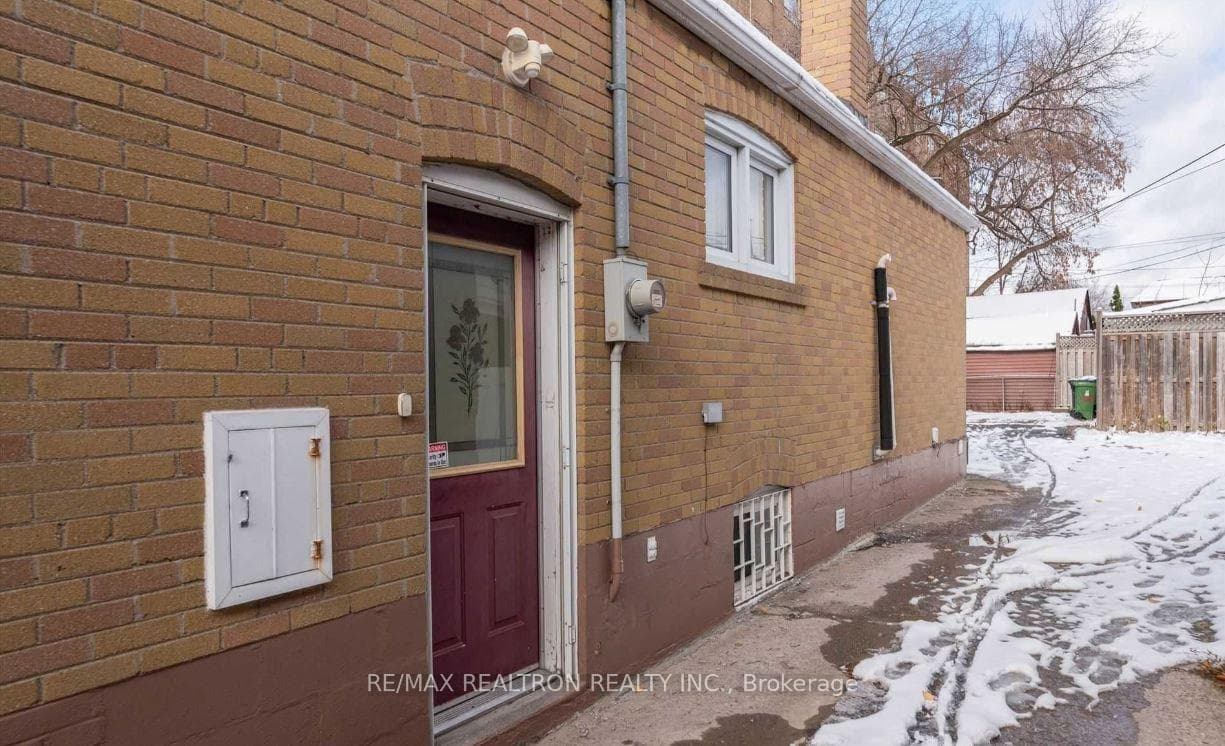 473 Vaughan Road photo 21