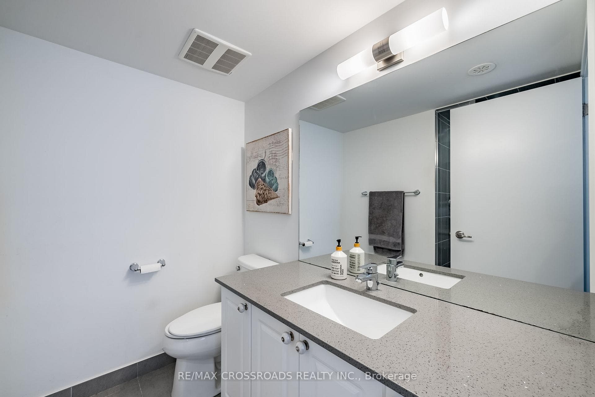 1245 Bayly Street Unit Th16 photo 14