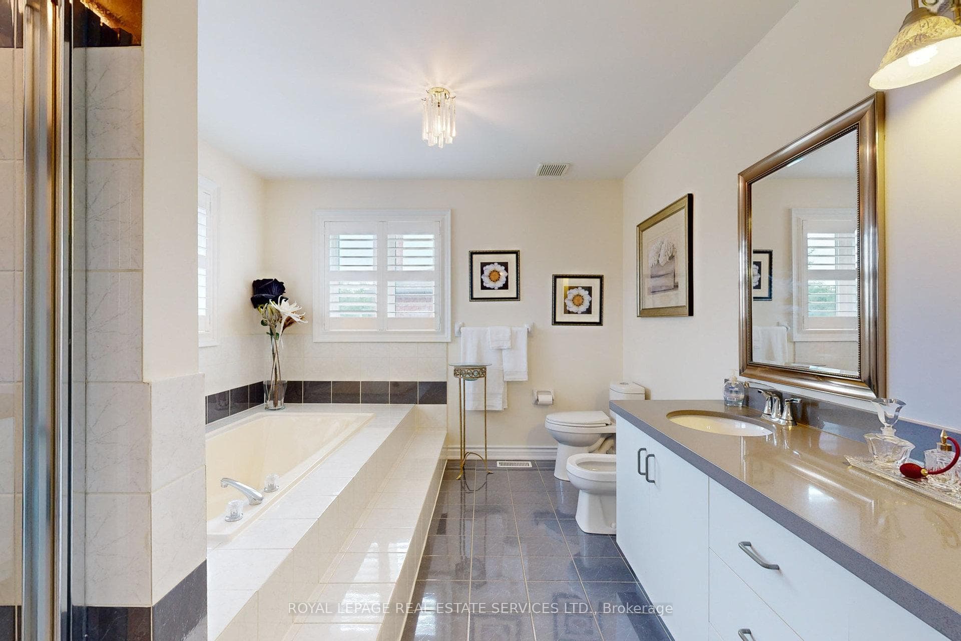 49 Iona Crescent photo 23