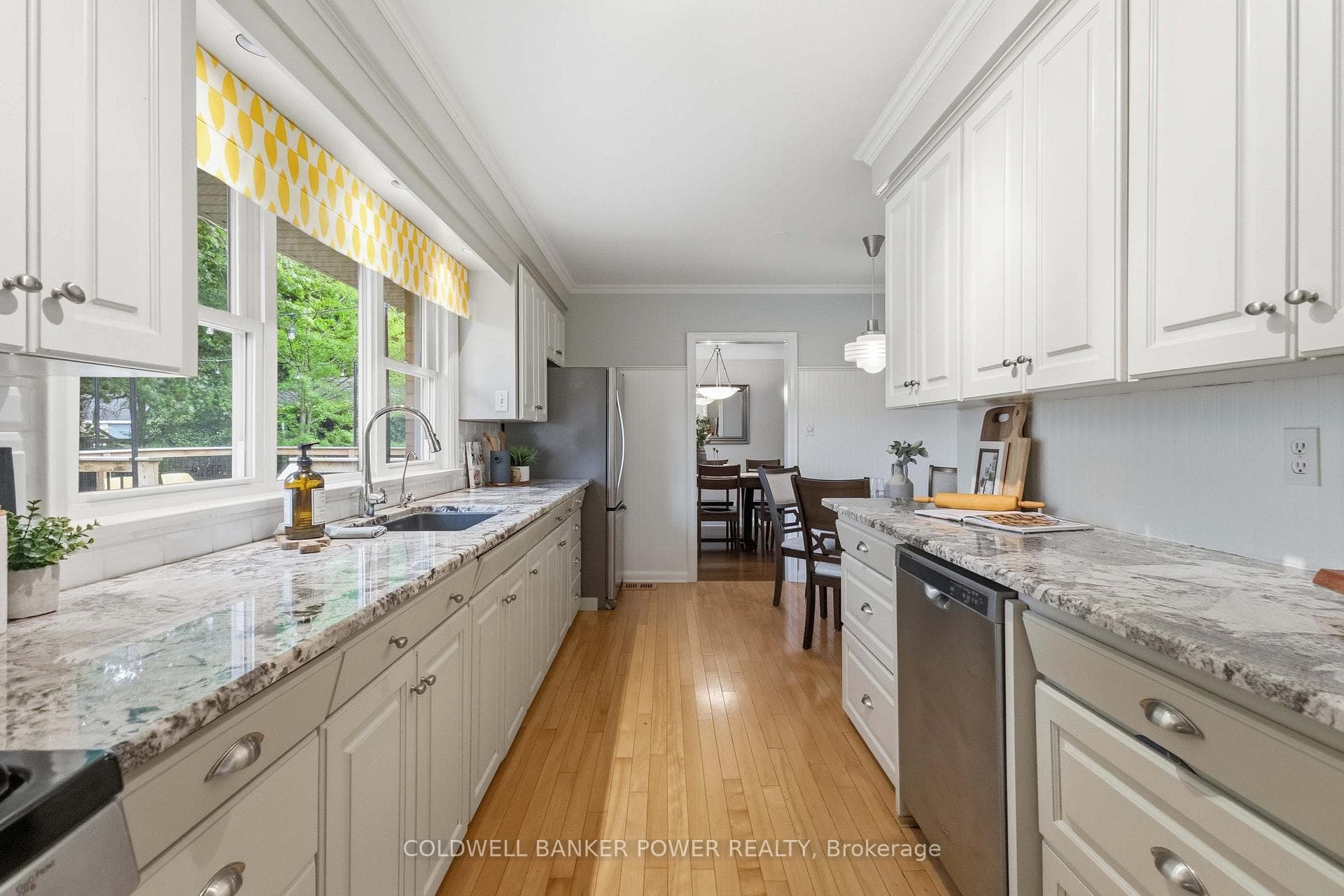 328 Connington Street photo 19