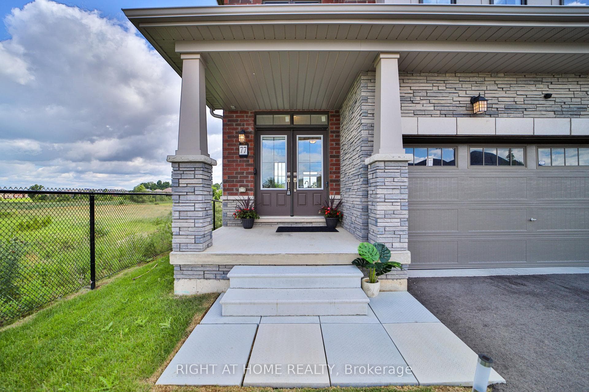 77 Anderson Road photo 2