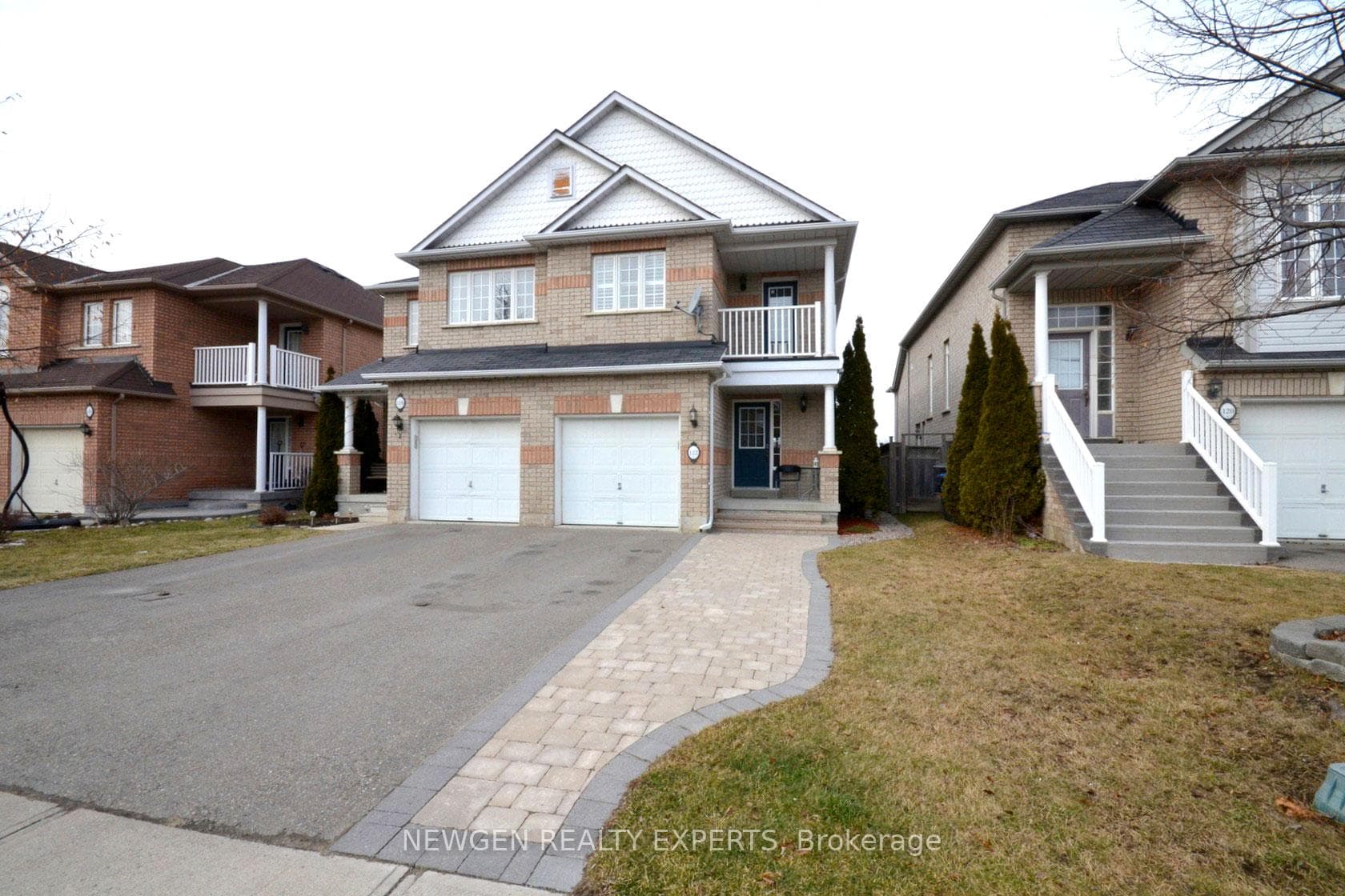 122 River Rock Crescent photo 2