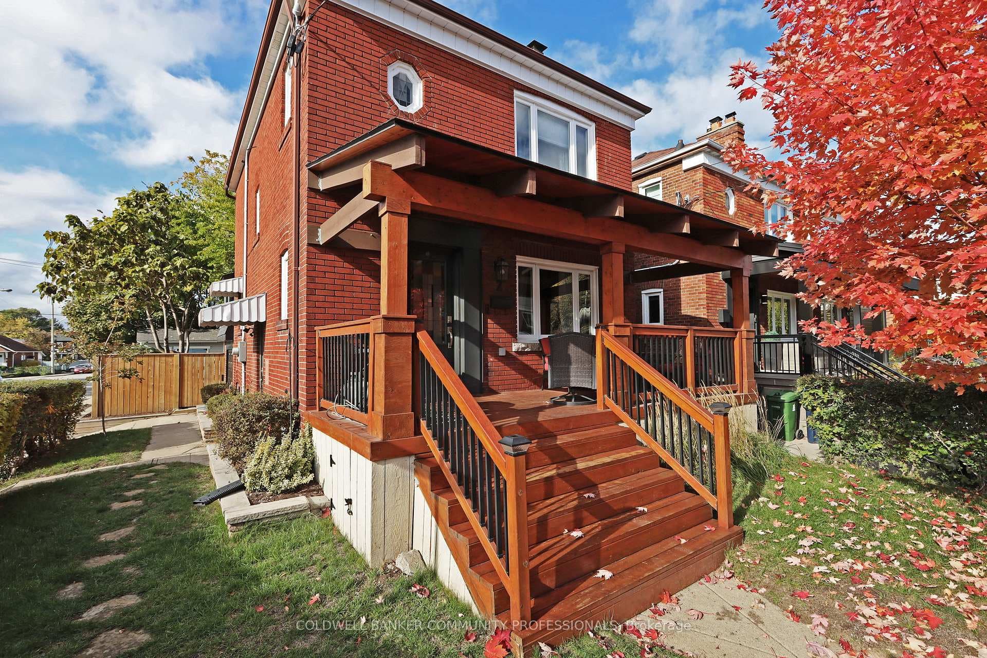 2 Lankin Boulevard photo 1