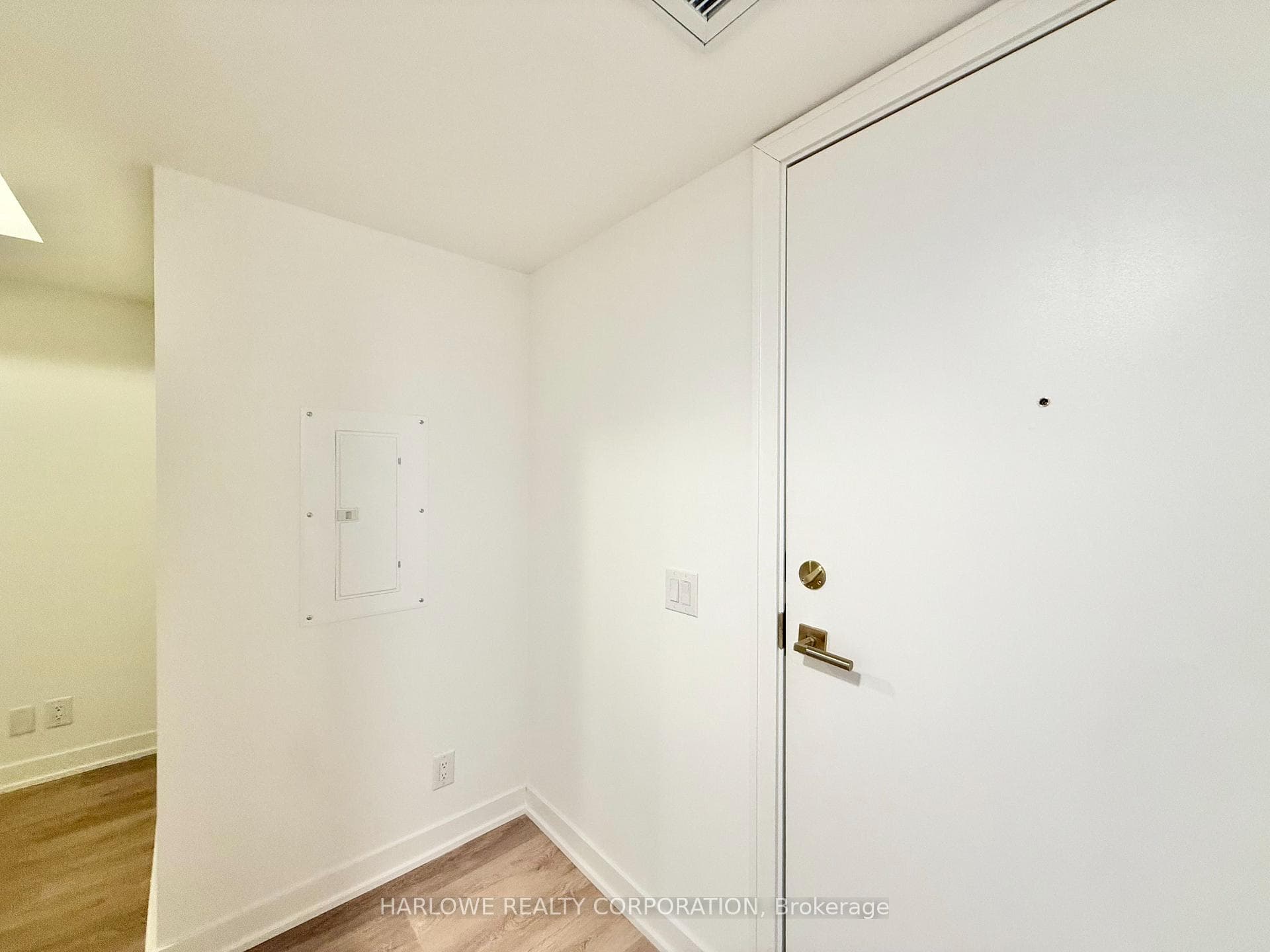 2 Manderley Drive Unit 620 photo 4
