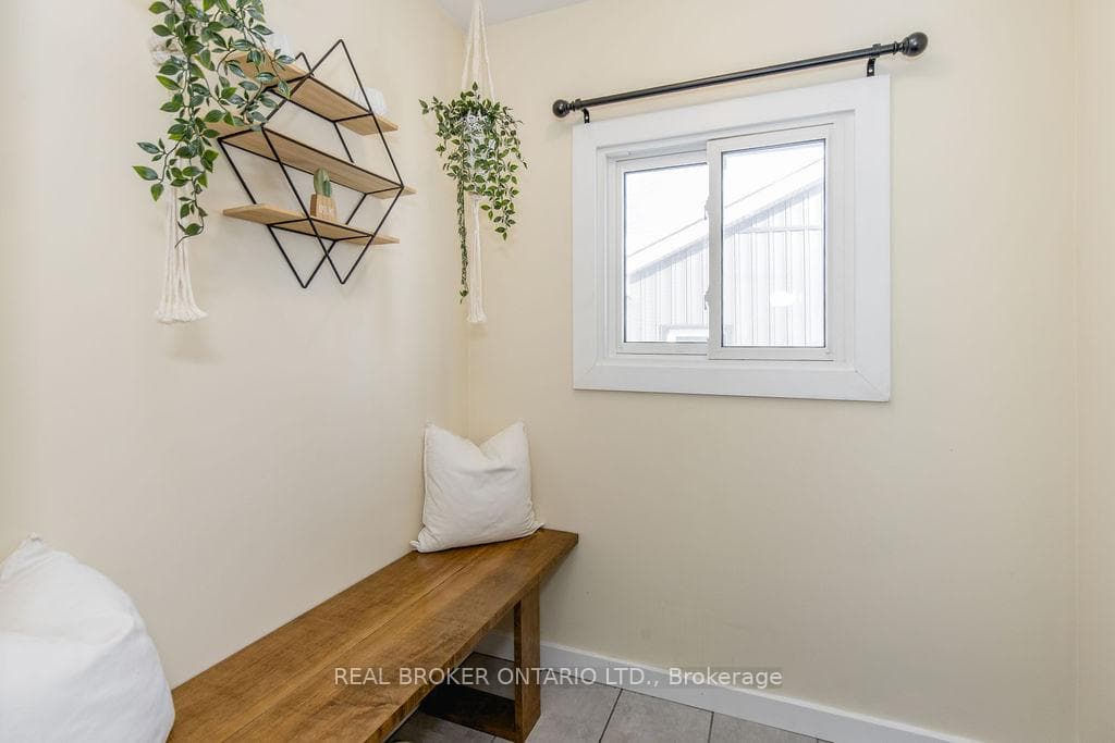 12 Owen Road photo 24