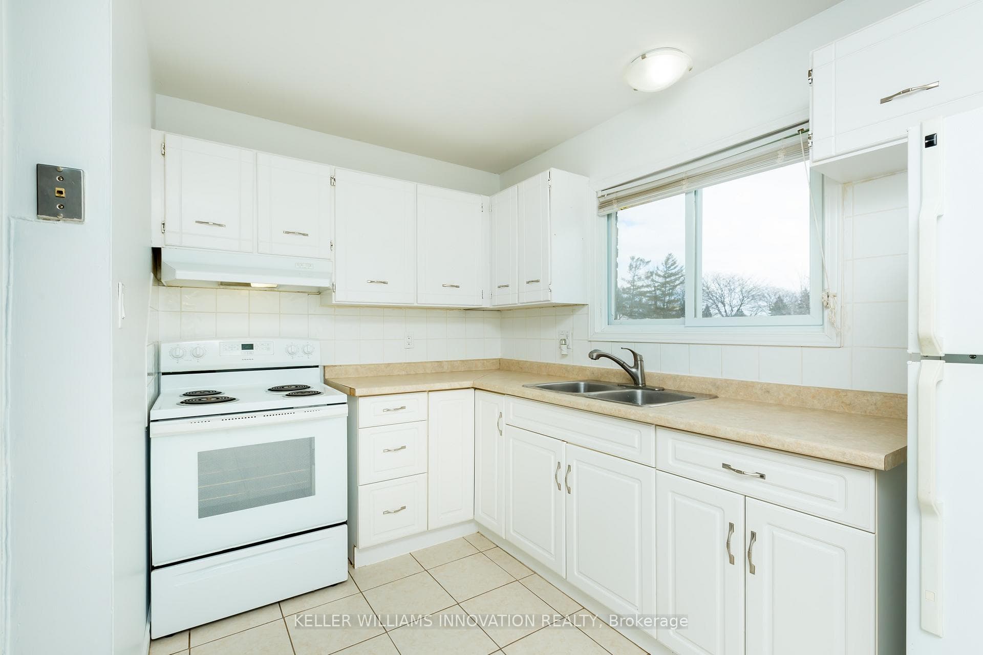 776 Kipling Street photo 15
