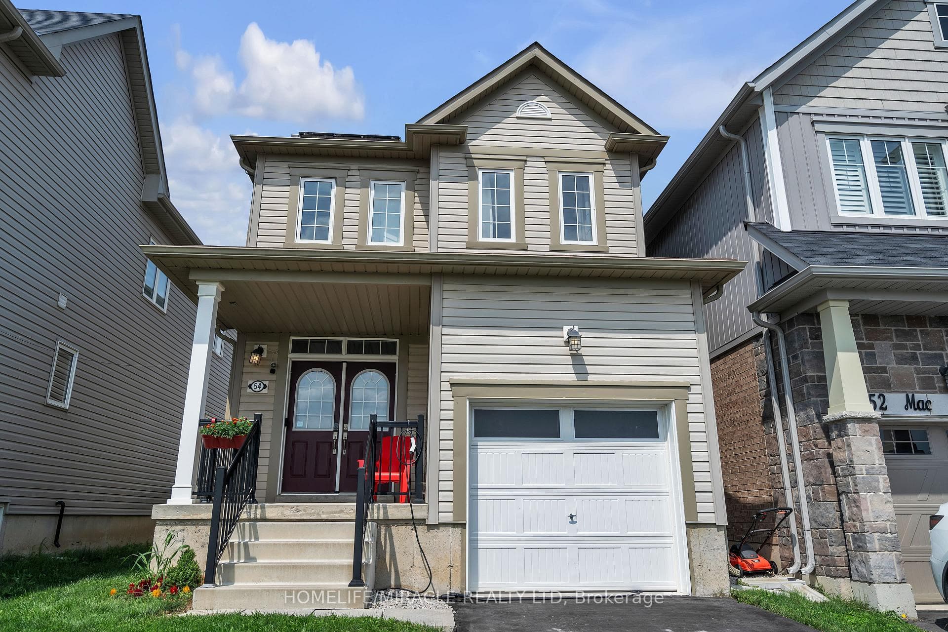 54 Maclachlan Avenue photo 4