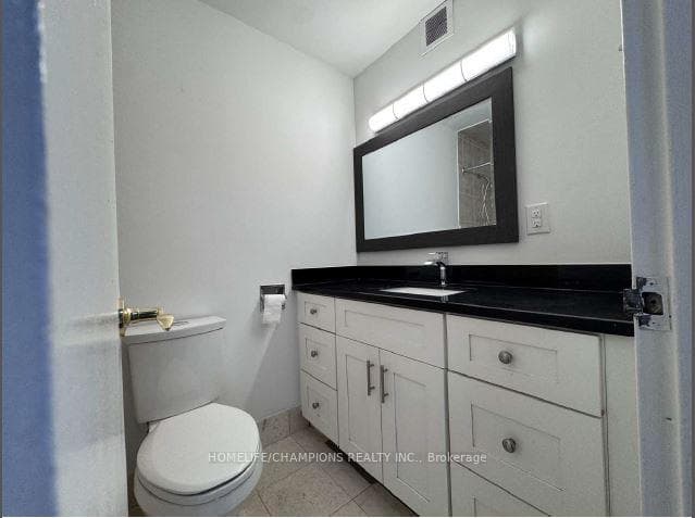 4062 Lawrence Avenue Unit 105 photo 12