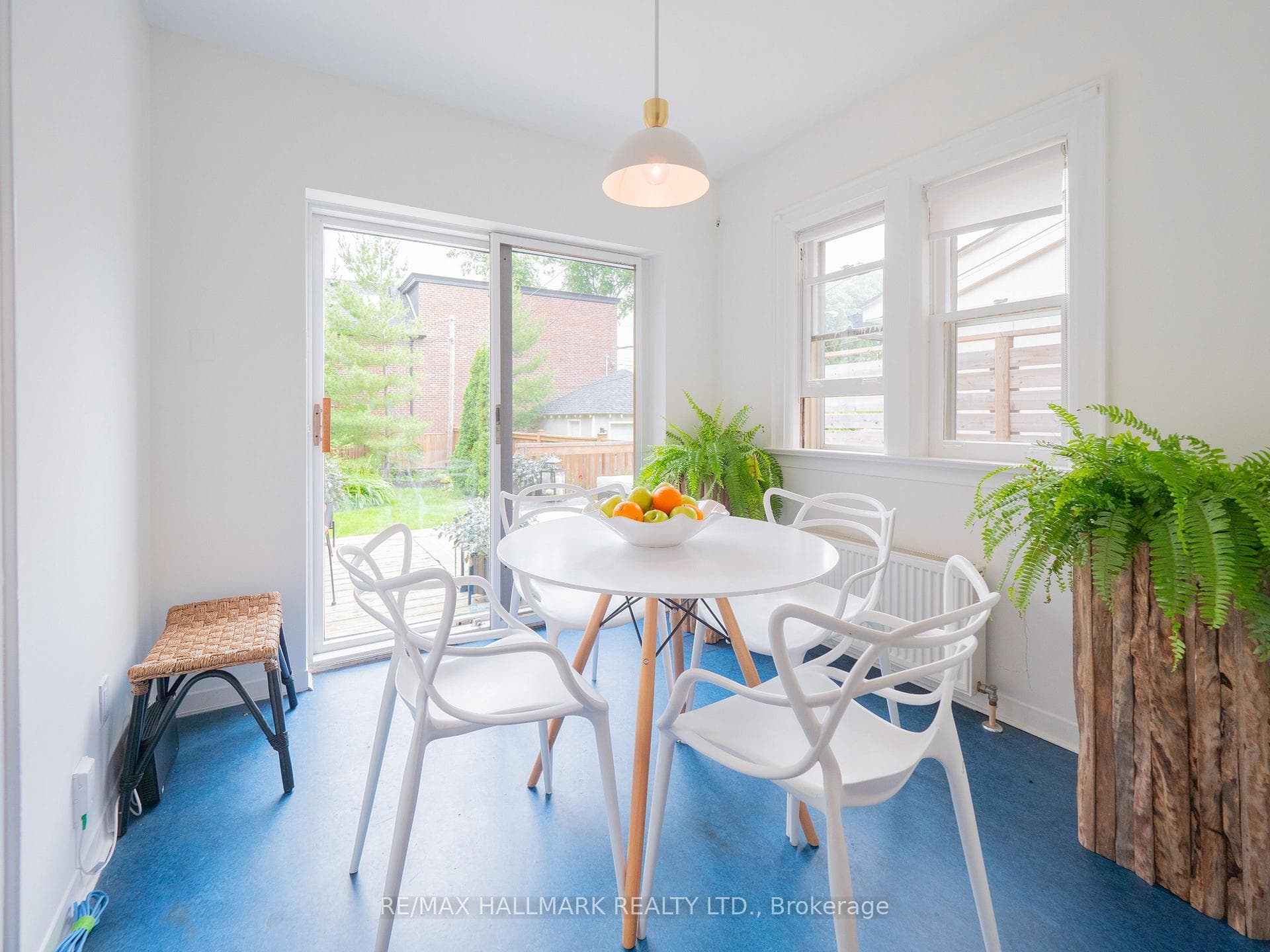72 Parkhurst Boulevard photo 15