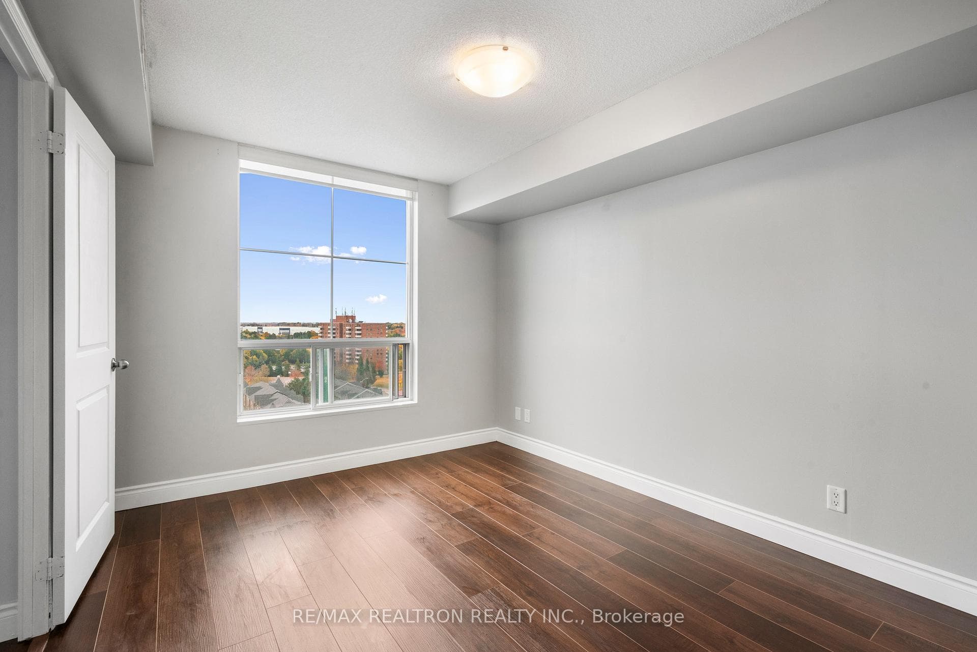 8 Rosebank Drive Unit 11M photo 21