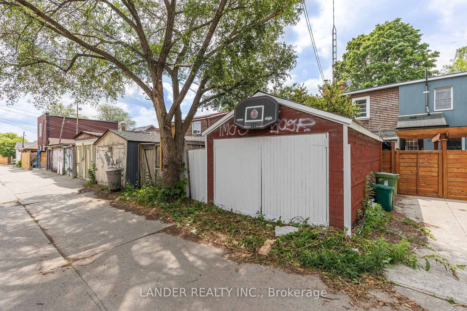 98 Chatham Avenue photo 31