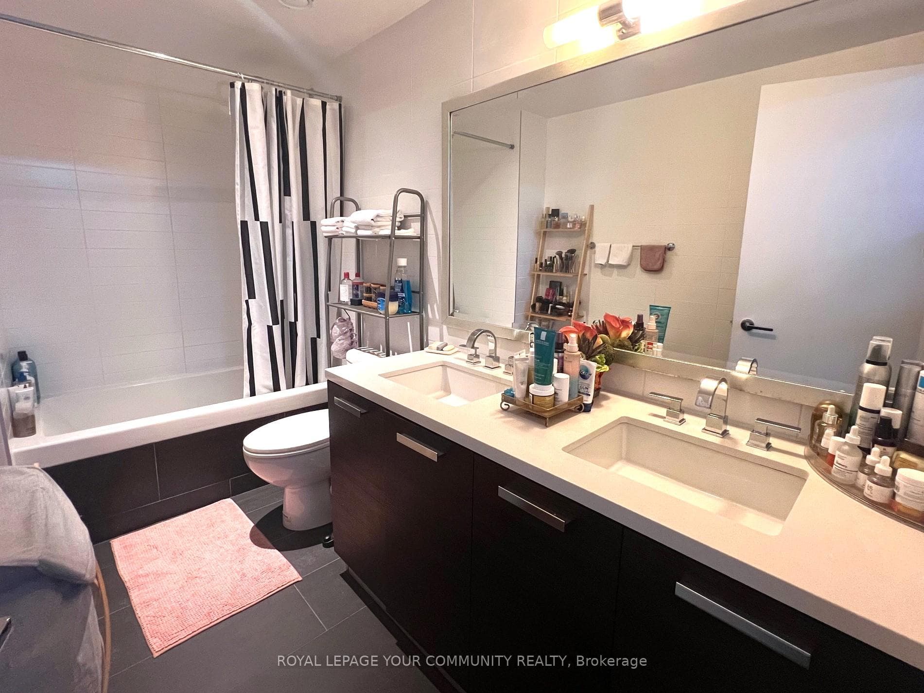 224 King Street Unit 3204 photo 12