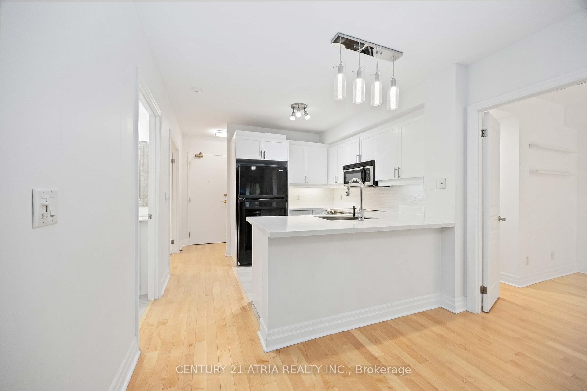 1801 Bayview Avenue Unit 107 photo 11