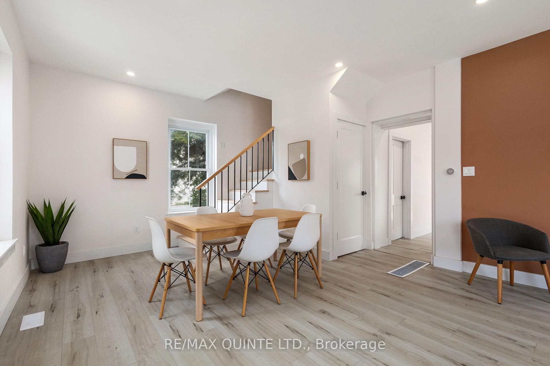 303 Herchimer Avenue photo 8