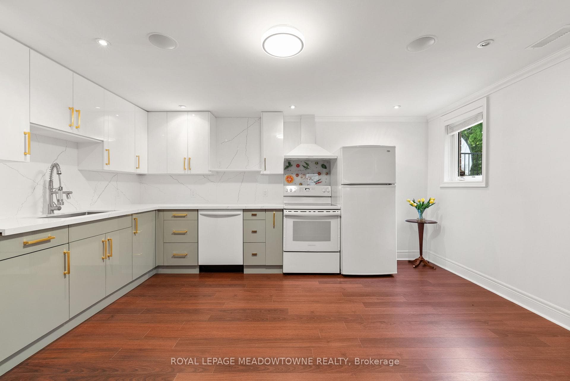 17 Mcnutt Street photo 33