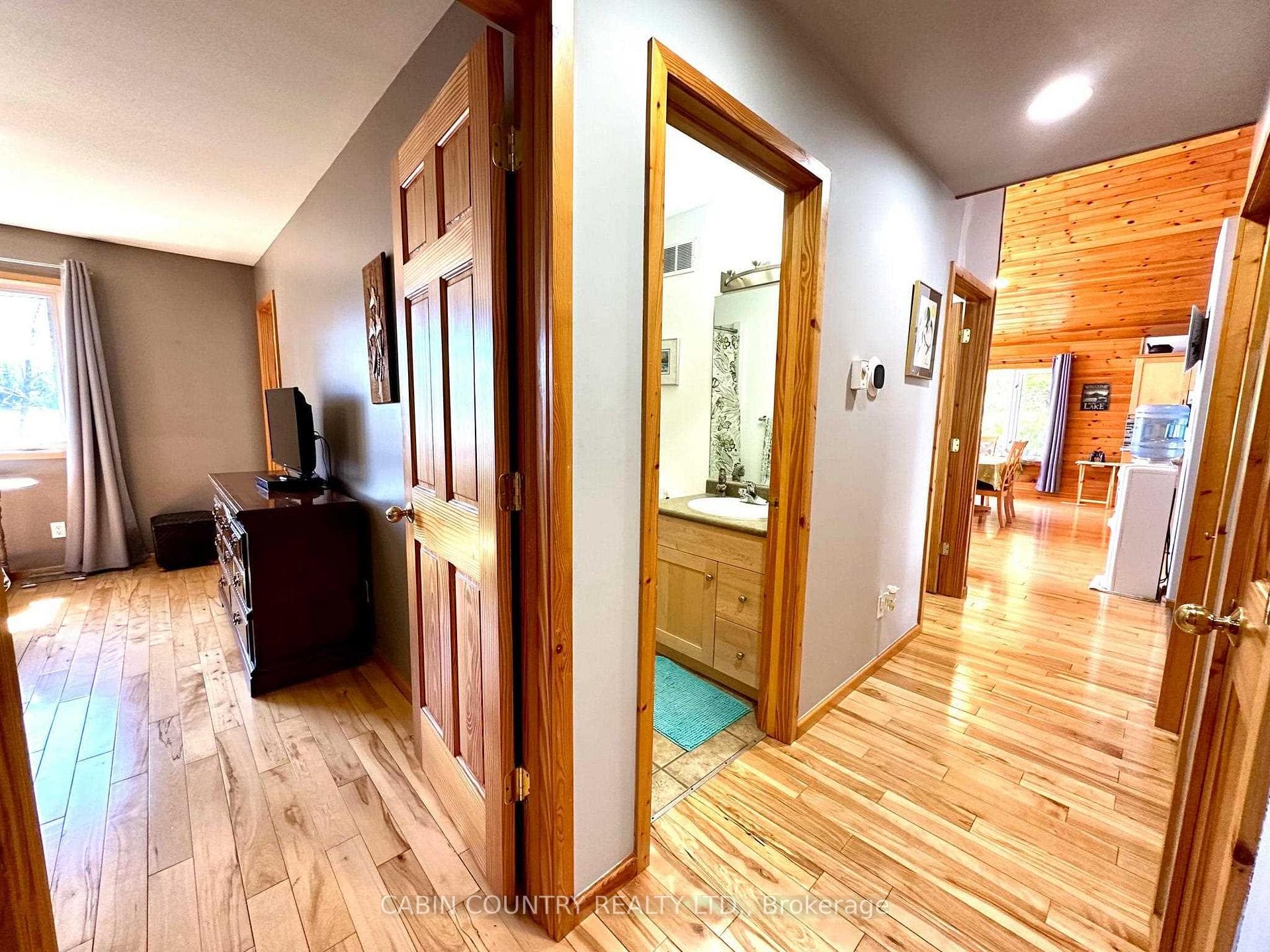 2-53 Poplar Bay photo 25
