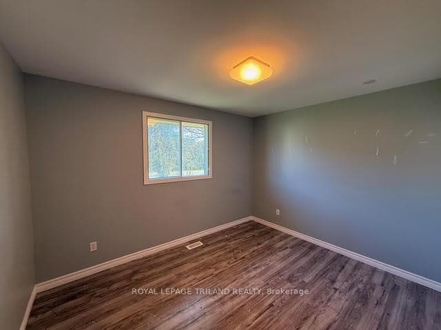 165 Railway Avenue photo 12