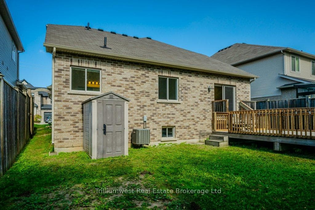 760 ROBERT FERRIE Drive photo 42