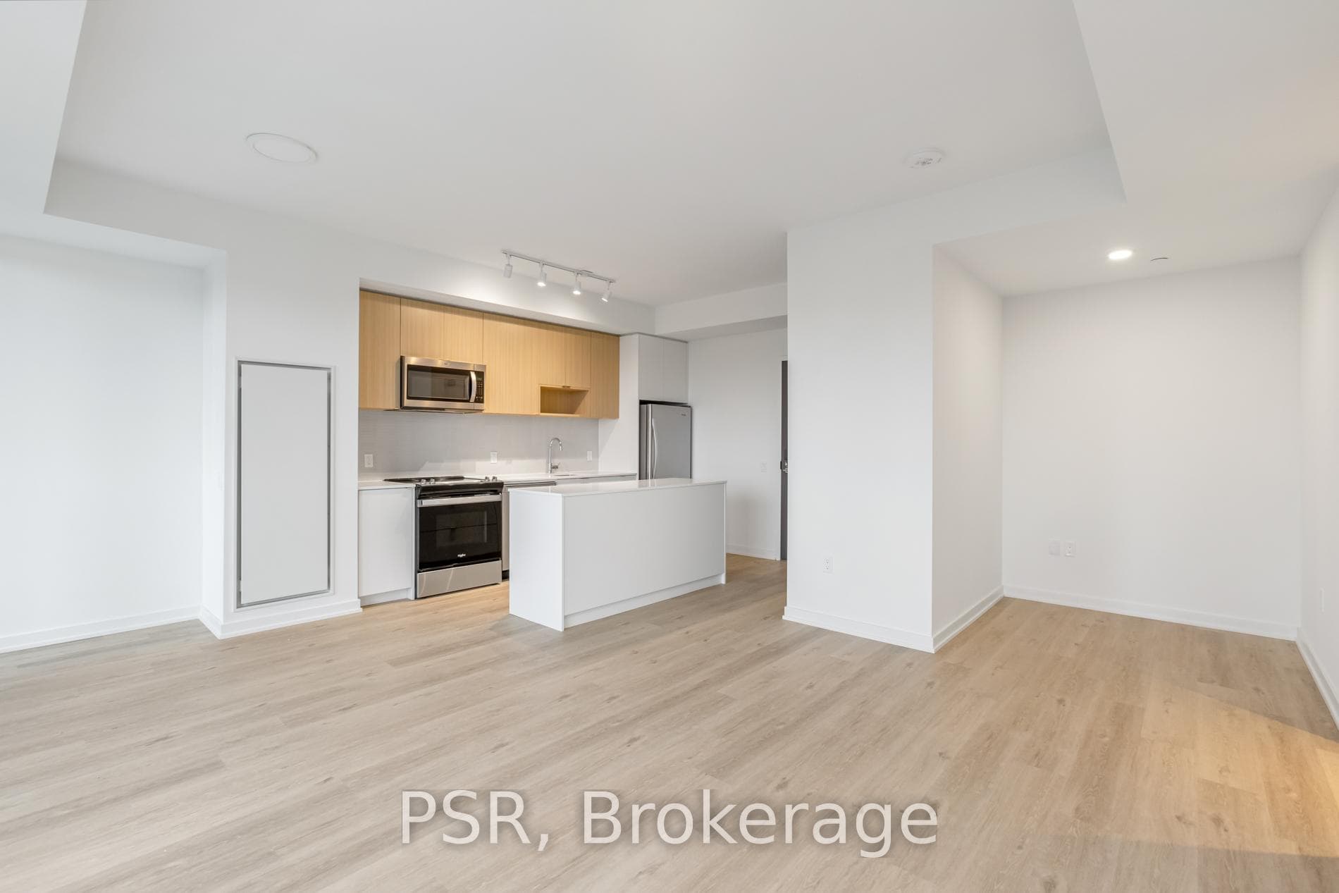 4365 Bloor Street Unit 511 photo 4