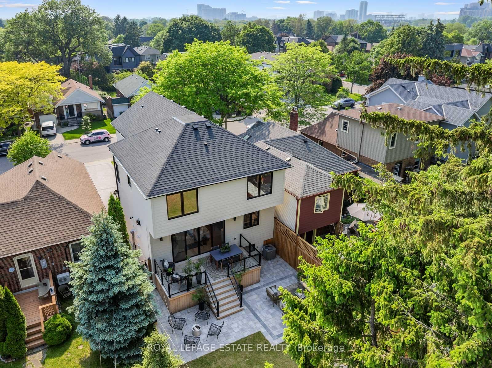 11 Hunt Club Drive photo 49