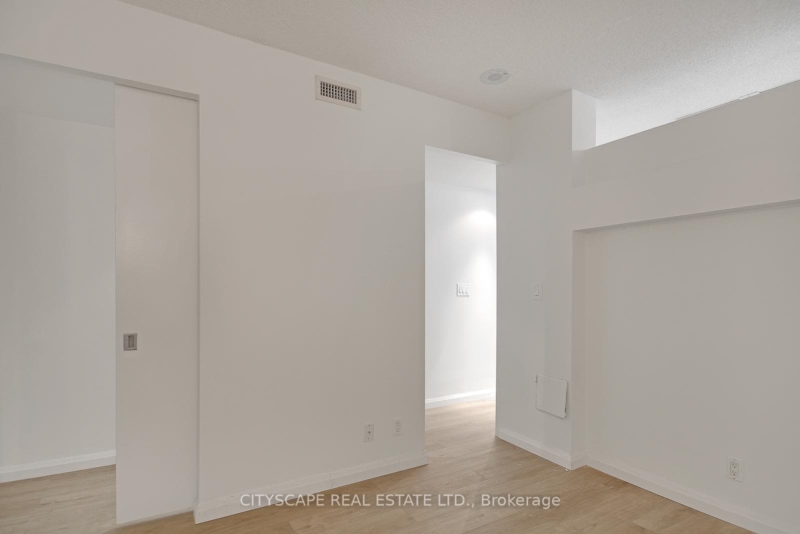 36 Blue Jays Way Unit 530 photo 9