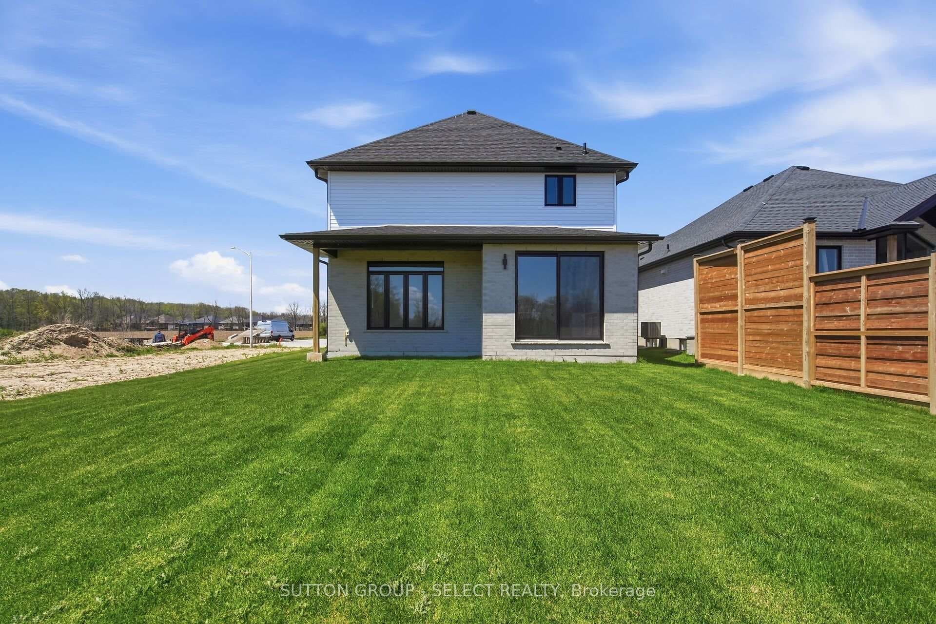 58 Briscoe Crescent photo 41