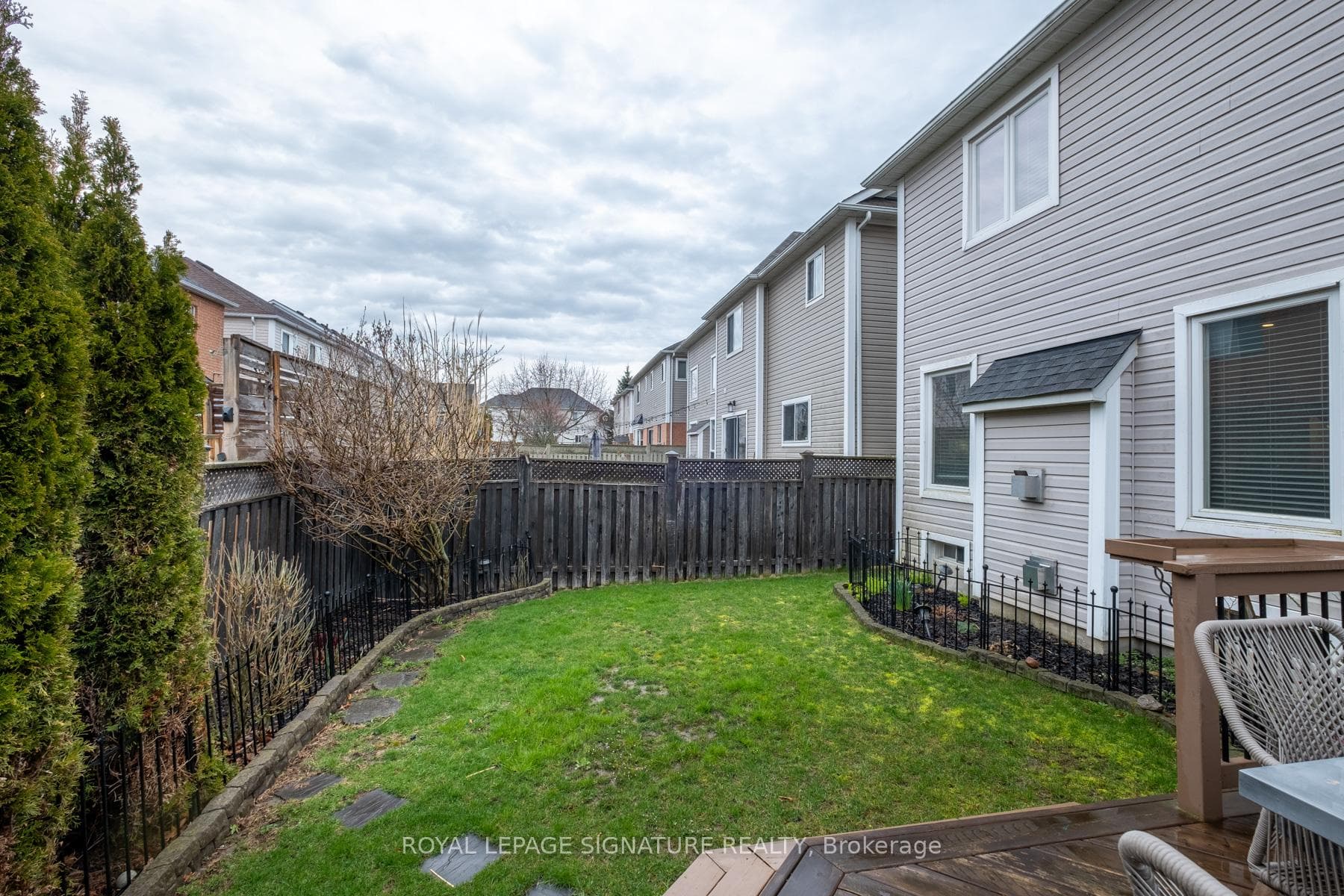16 Parish Avenue photo 35