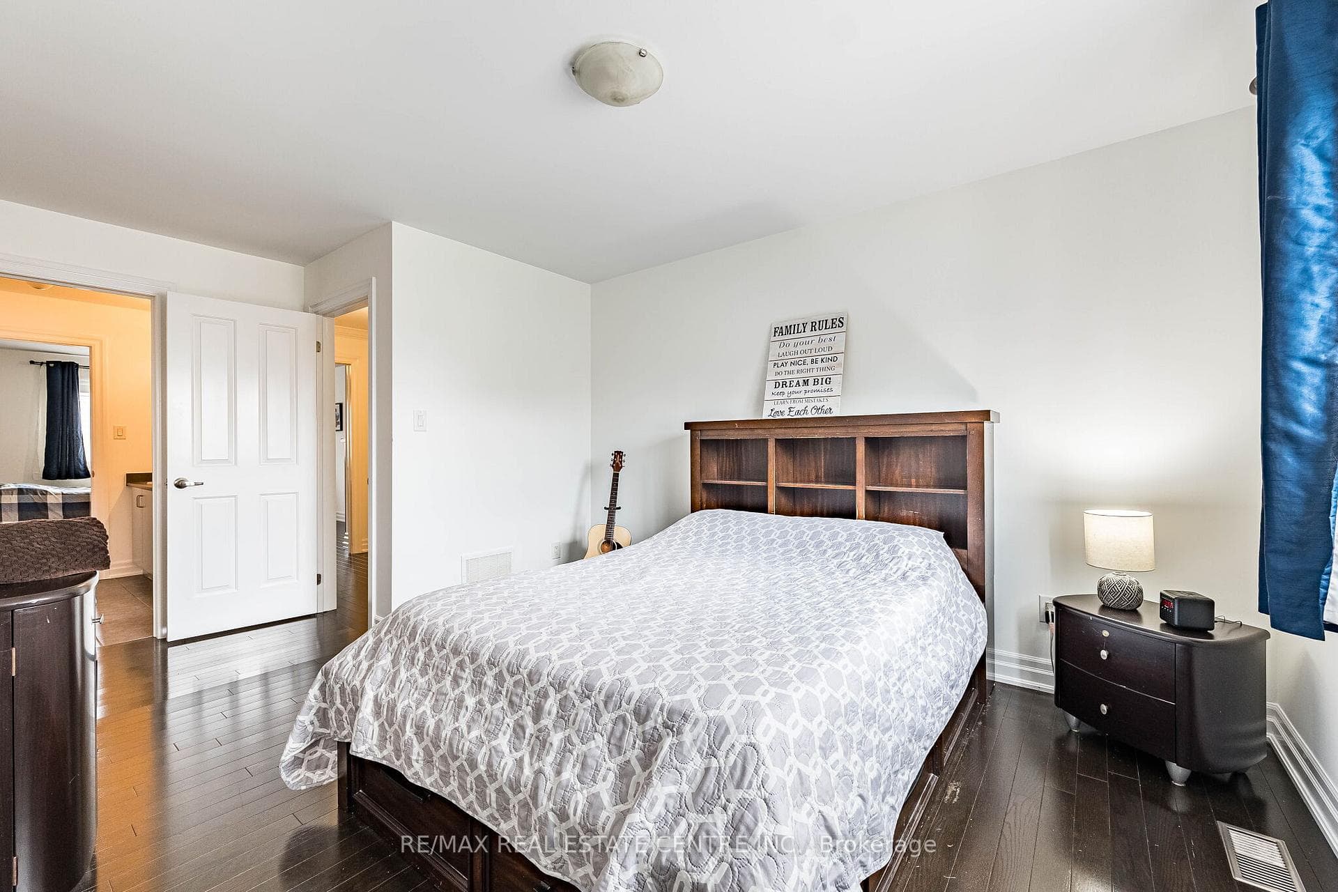 40 Cachet Court photo 32