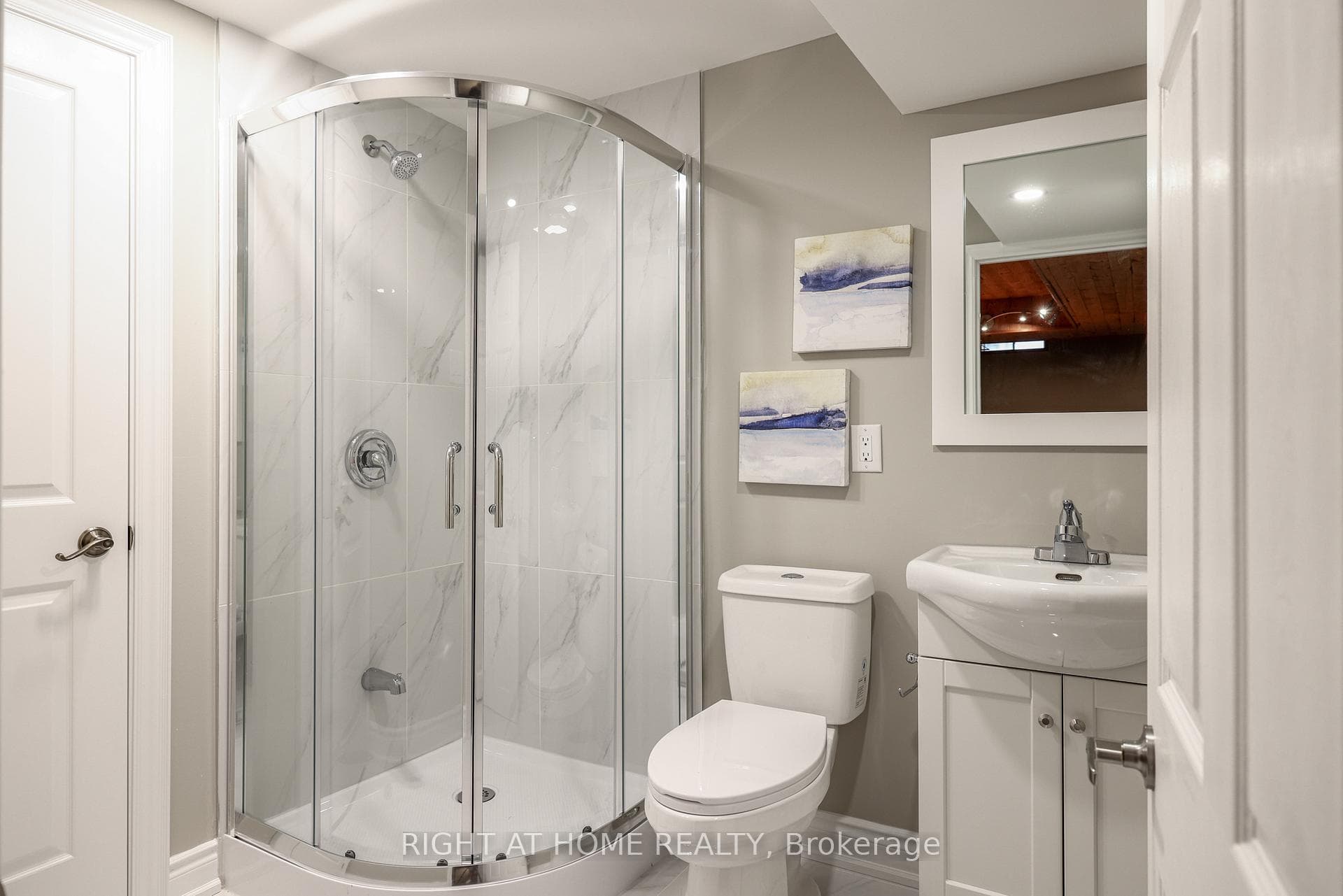 73 Regency Crescent photo 23