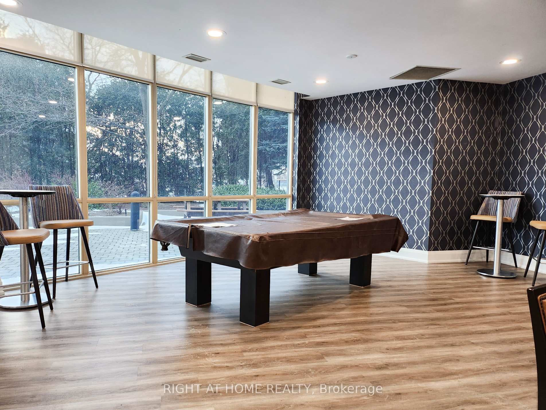 28 Harrison Garden Boulevard Unit 1706 photo 19