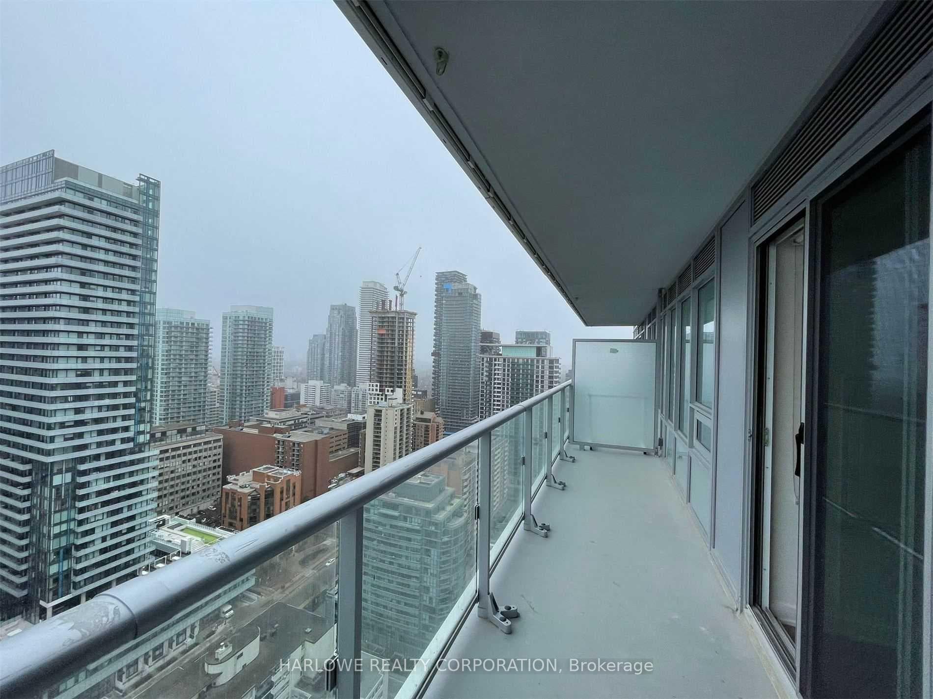 195 Redpath Avenue Unit 3209 ST photo 32