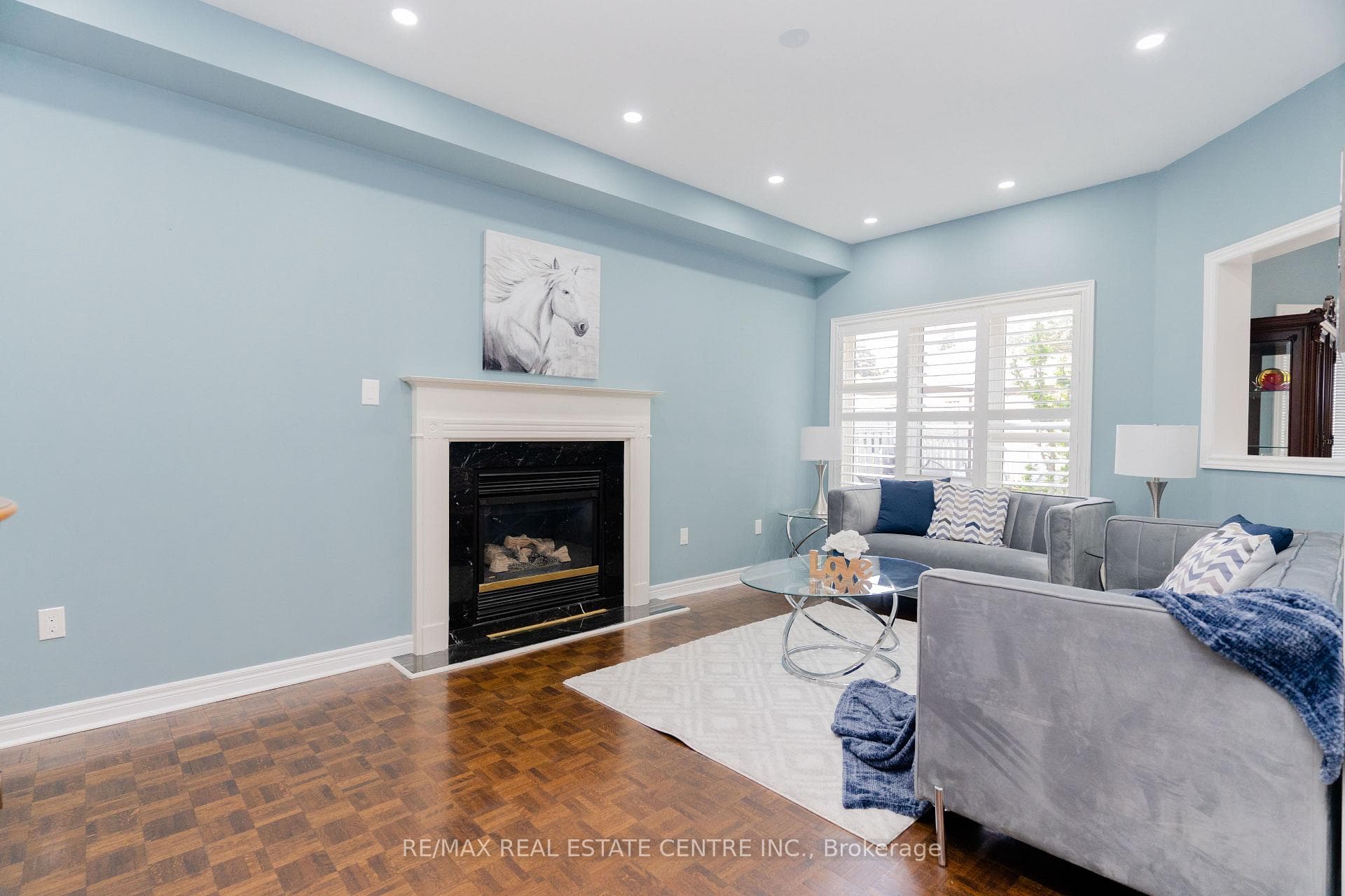46 Strawberry Hill Court photo 17