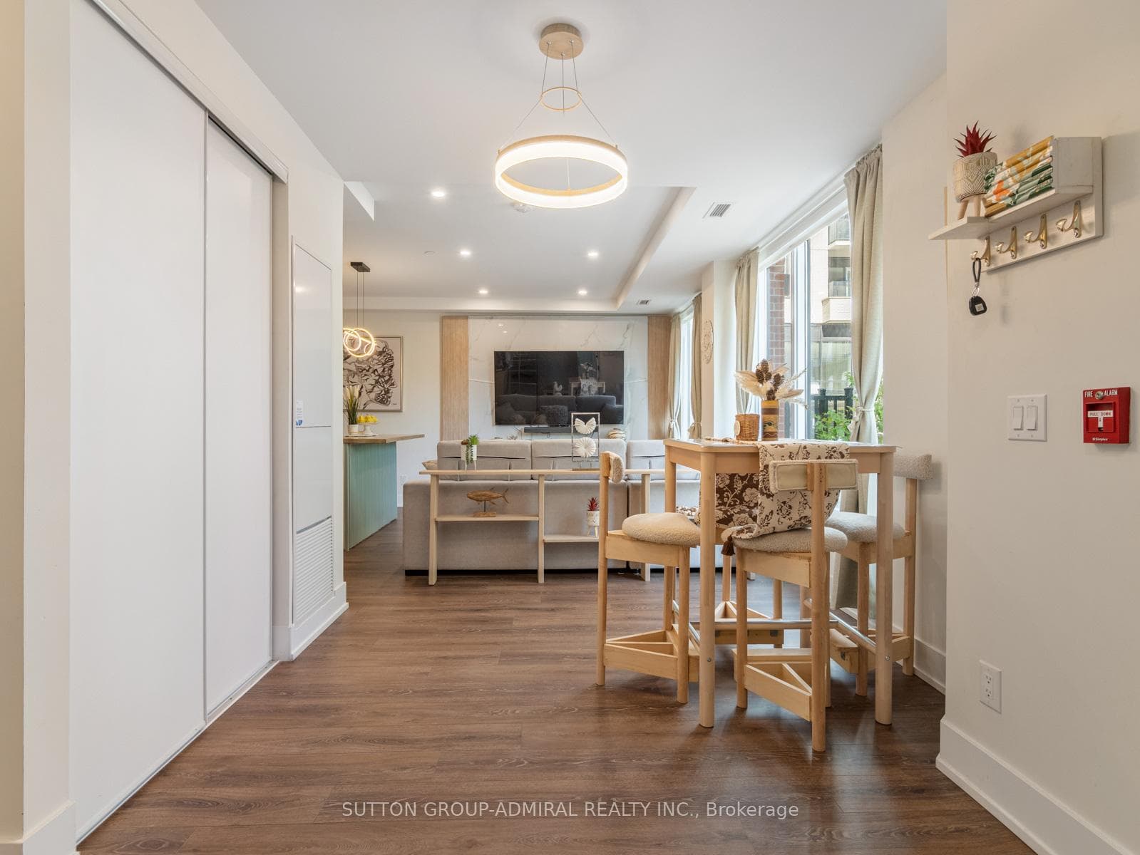15 Maryport Avenue Unit 108 photo 6